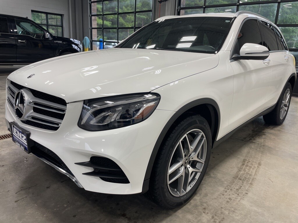 2018 Mercedes Benz GLC 300 photo 3