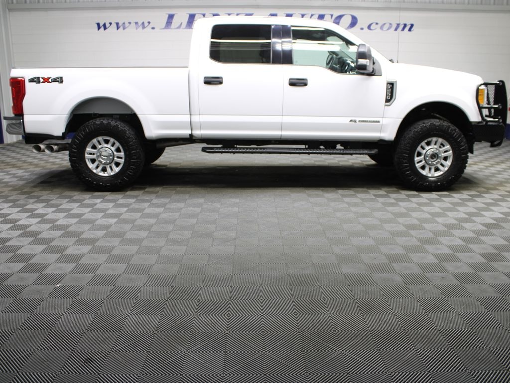 Used 2017 Ford F-250SD 4x4 Crew Cab XLT Truck
