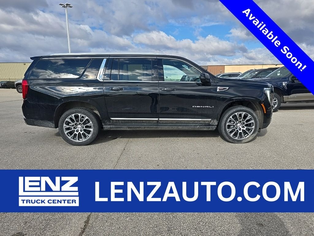 Used 2025 GMC Yukon XL Denali 4WD SUV