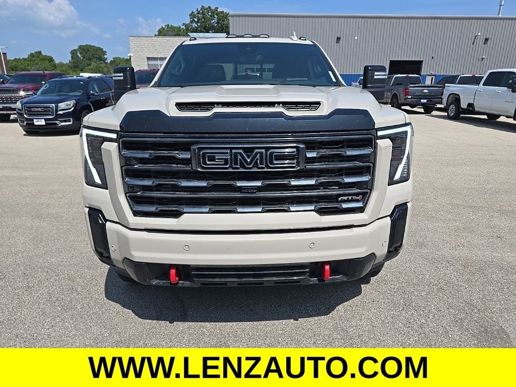 Used 2026 GMC Sierra 2500HD 4x4 Crew Cab AT4 Truck