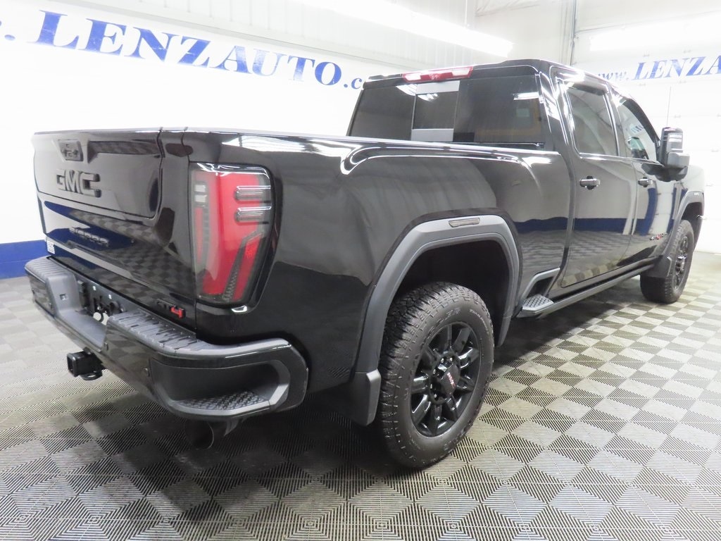 Used 2025 GMC Sierra 2500HD 4x4 Crew Cab AT4 Truck