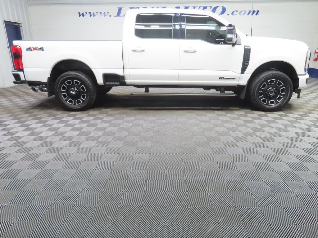 Used 2025 Ford F-250SD 4x4 Crew Cab Platinum Truck