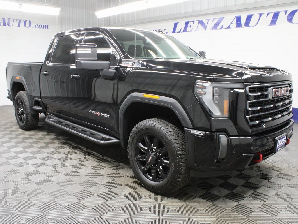 2024 Gmc Sierra HD AT4 photo 2