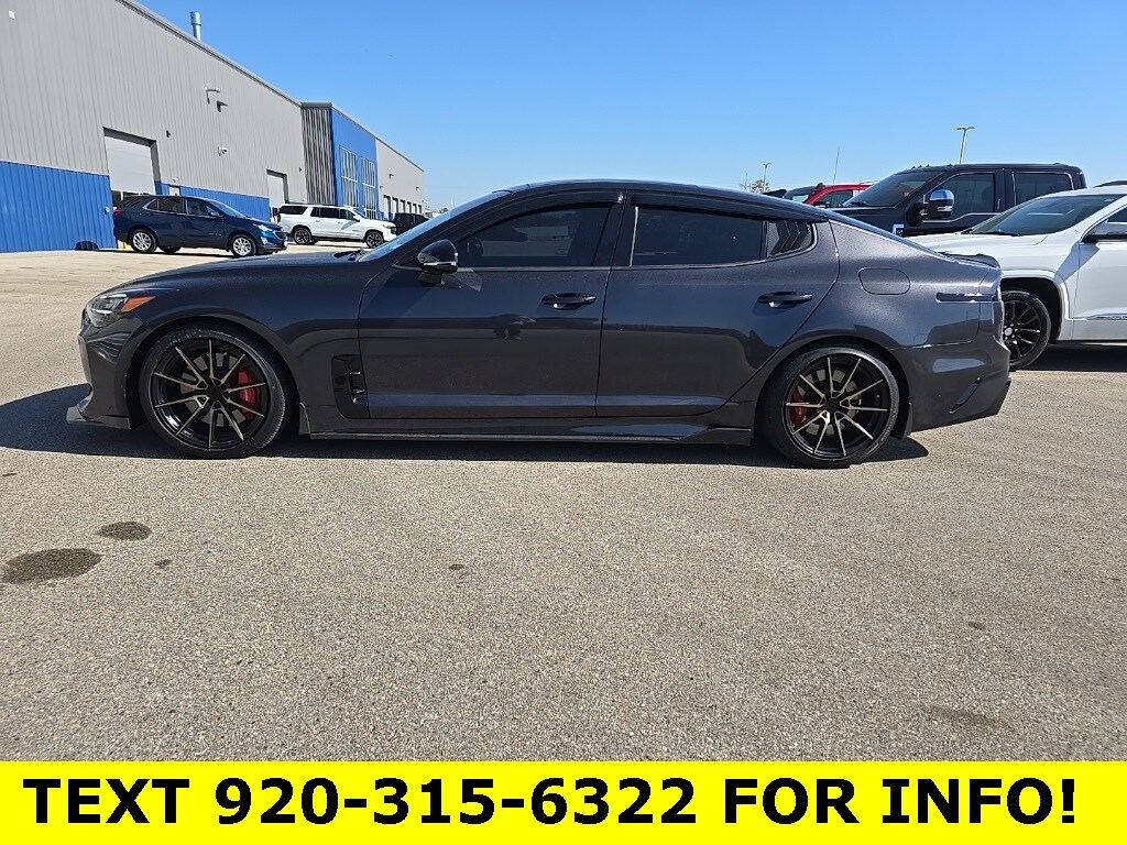 2023 Kia Stinger GT-Line photo 3