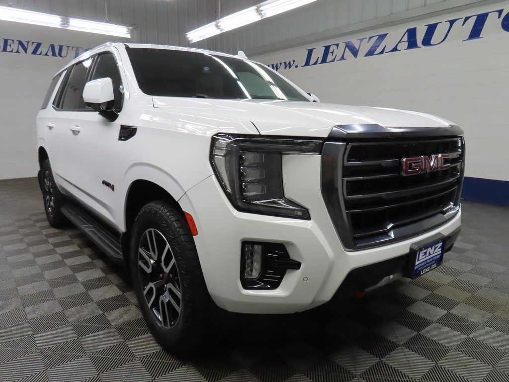 Used 2024 GMC Yukon AT4 4WD SUV
