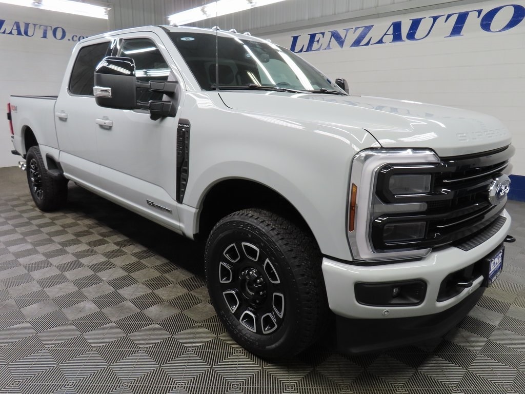 Used 2025 Ford F-250SD 4x4 Crew Cab Platinum Truck
