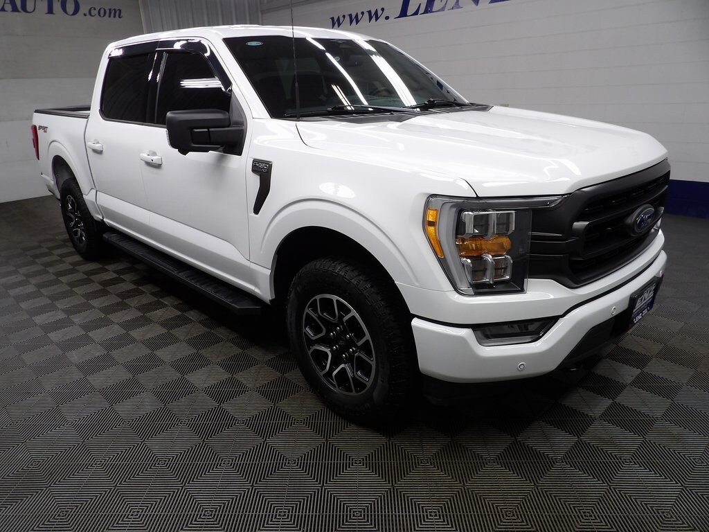 2023 Ford F-150 XLT photo 2