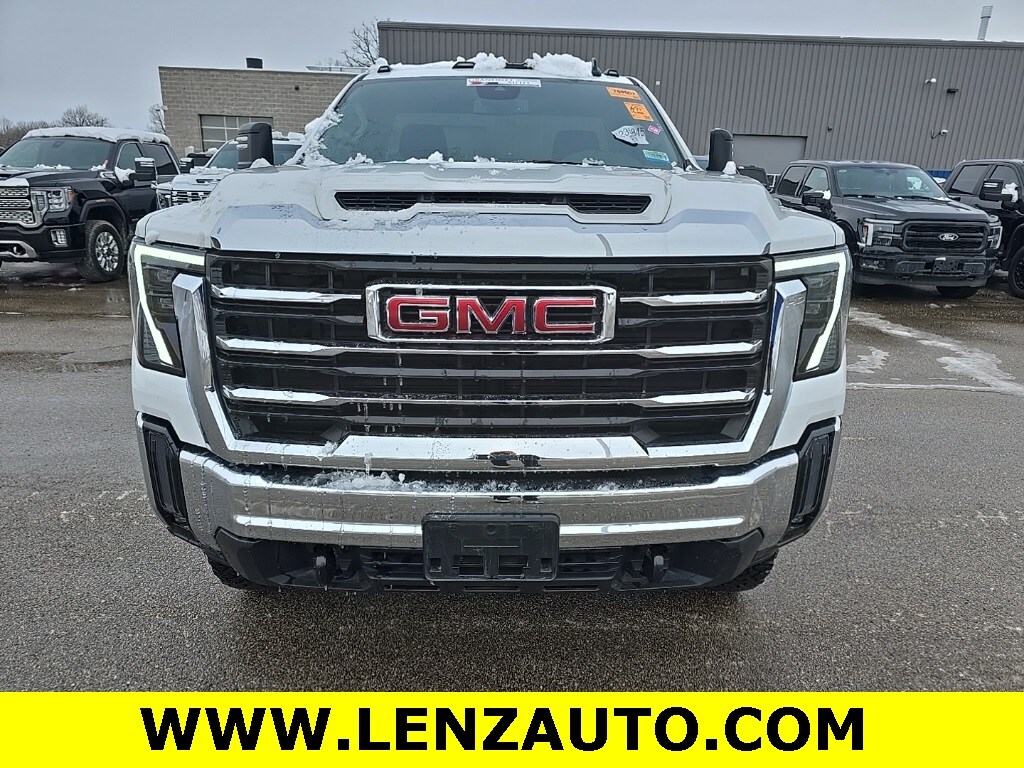 2024 Gmc Sierra HD SLE photo 2