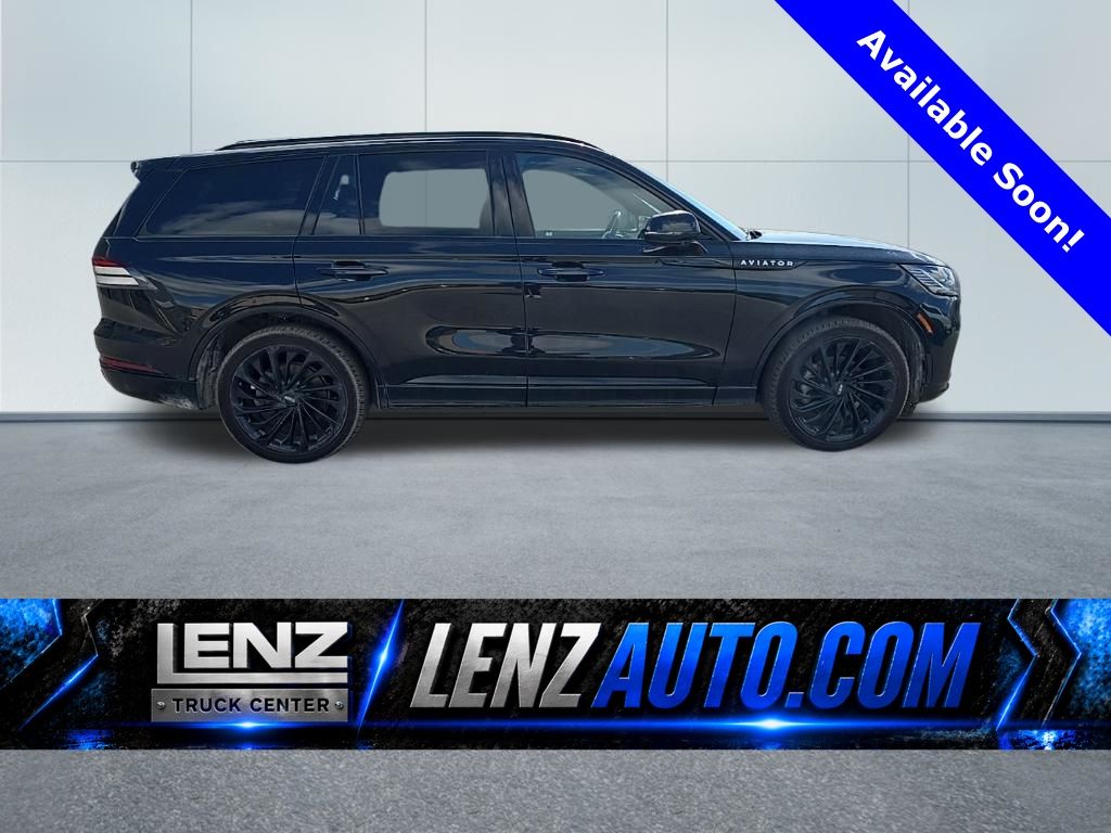 2025 Lincoln Aviator Reserve AWD's photo