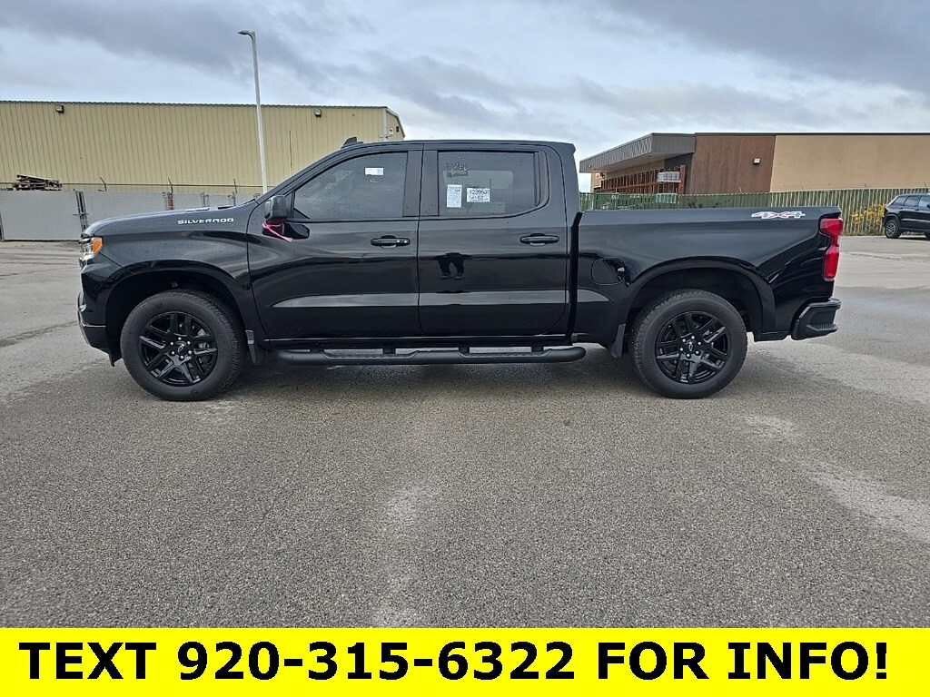 2024 Chevrolet Silverado 1500 RST photo 3