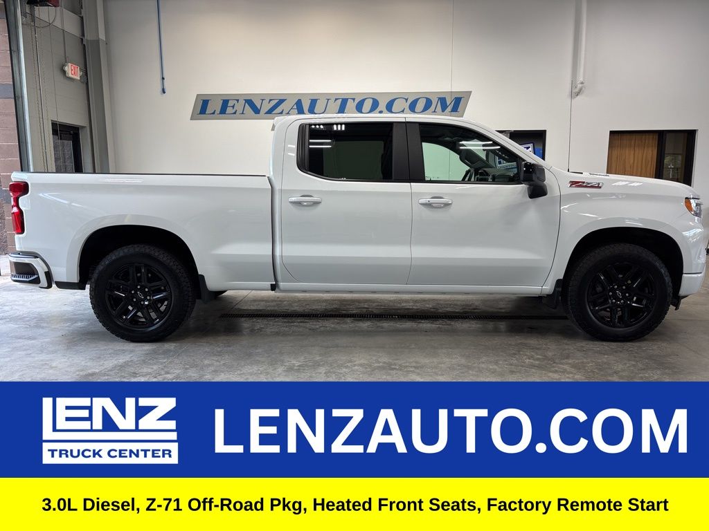 2024 Chevrolet Silverado 1500 RST 4WD Crew Cab Short Box's photo