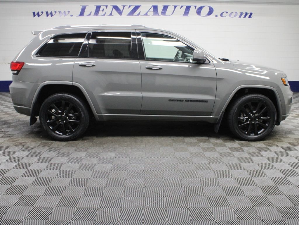 Used 2021 Jeep Grand Cherokee Laredo X 4WD SUV