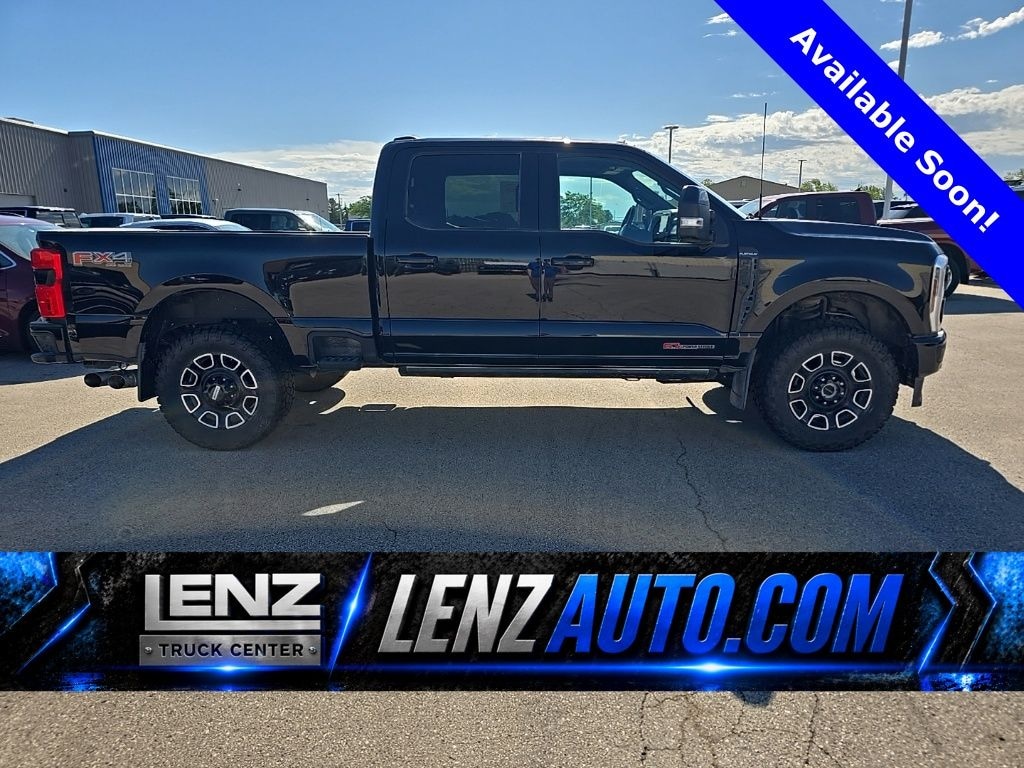 Used 2026 Ford F-350SD 4x4 Crew Cab Platinum SRW Truck