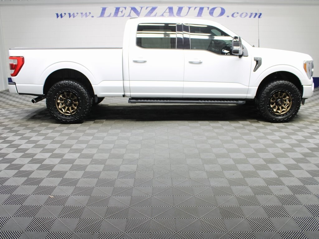 2023 Ford F-150 Lariat photo 2