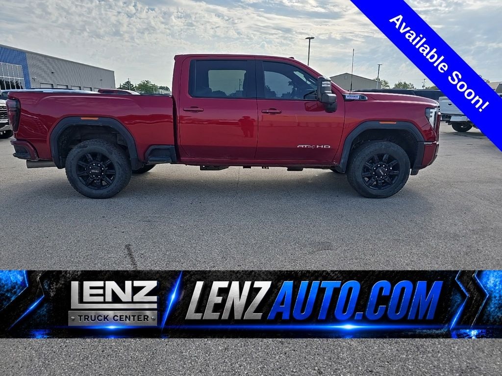 Used 2025 GMC Sierra 2500HD 4x4 Crew Cab AT4 Truck