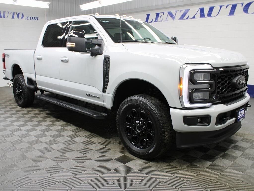 2025 Ford F-350 photo 3