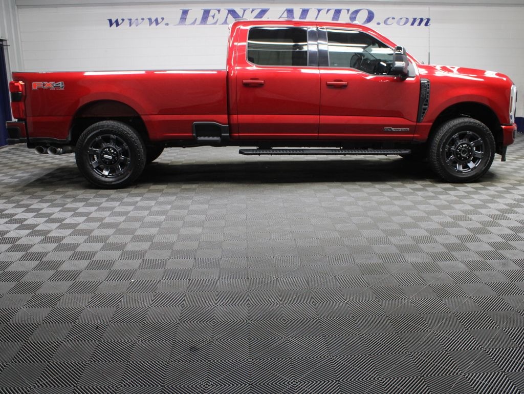 Used 2024 Ford F-250SD 4x4 Crew Cab Lariat Truck