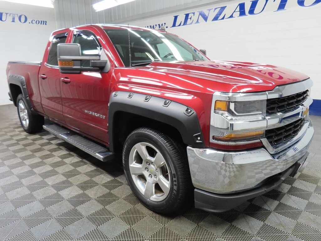 2016 Chevrolet Silverado 1500 LT photo 3
