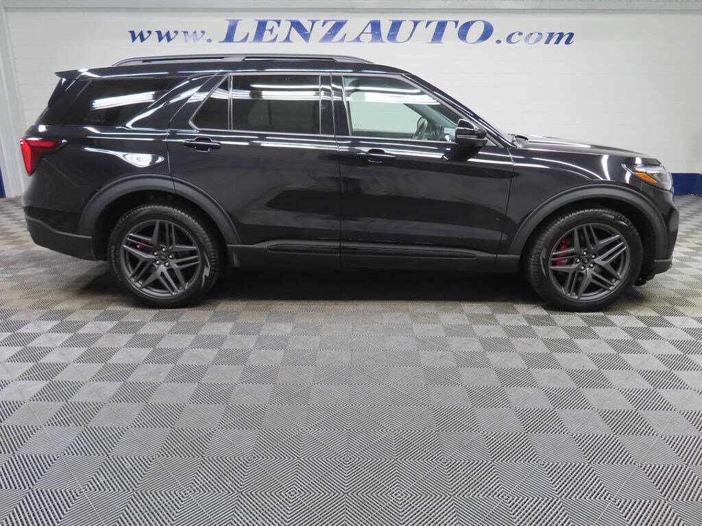 Used 2026 Ford Explorer ST 4WD SUV
