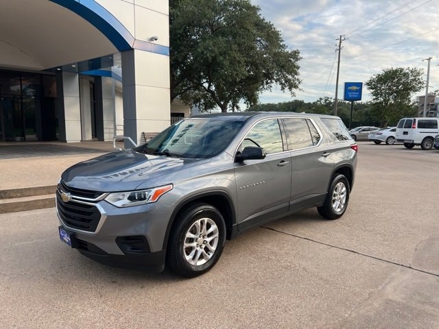 Used 2019 Chevrolet Traverse LS with VIN 1GNERFKW2KJ308355 for sale in Lake Jackson, TX