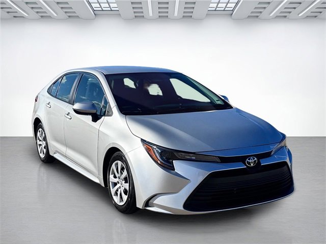 2024 Toyota Corolla LE photo 3