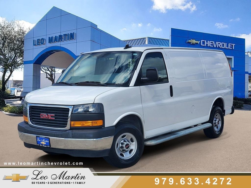 2024 GMC Savana 2500's photo