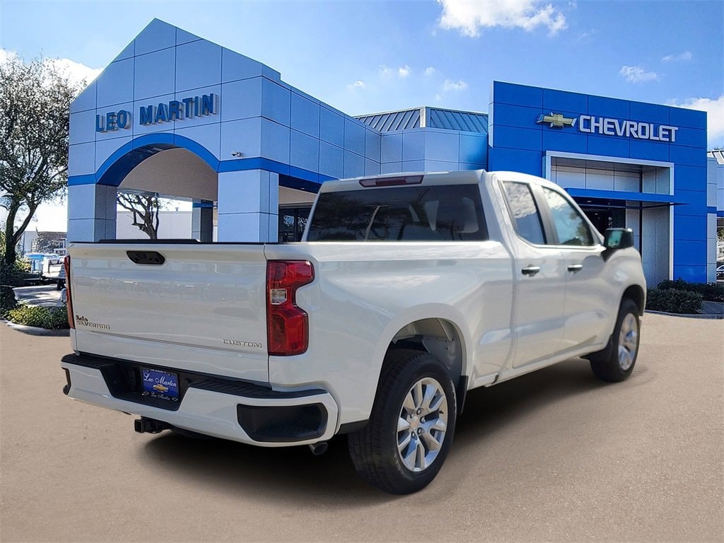 New 2026 Chevrolet Silverado 1500 Custom Truck