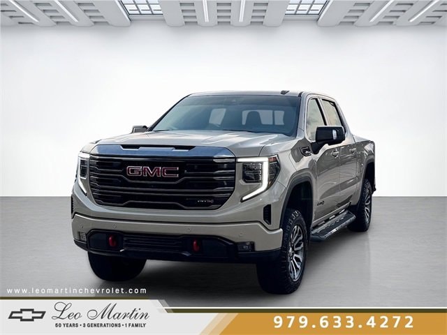 2023 GMC Sierra 1500 AT4's photo