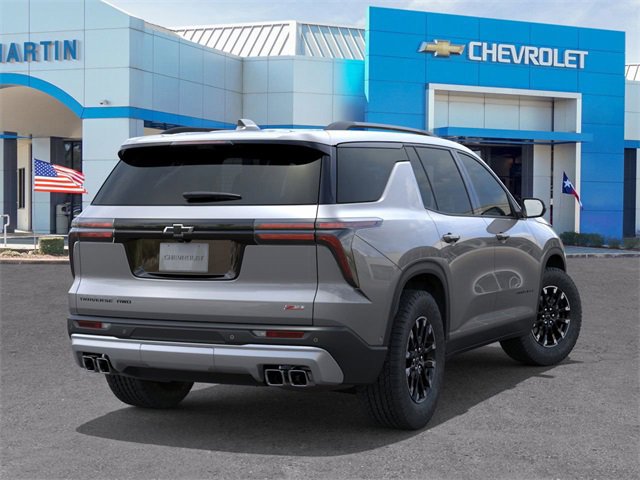 2026 Chevrolet Traverse Z71 photo 2