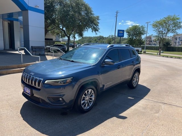 Used 2020 Jeep Cherokee Latitude Plus with VIN 1C4PJLLB9LD618831 for sale in Lake Jackson, TX