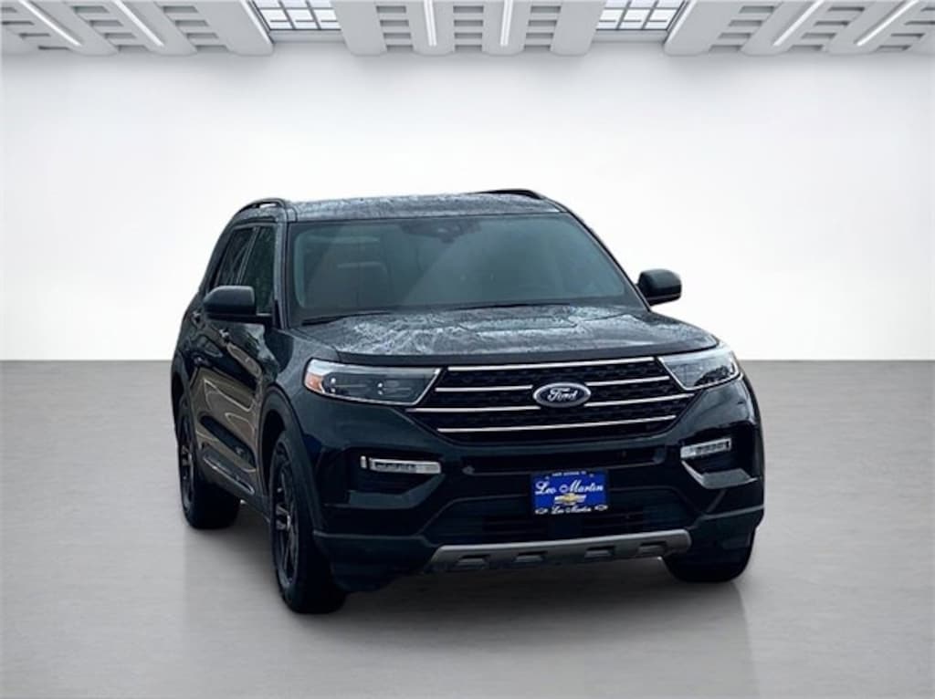 Used 2024 Ford Explorer XLT