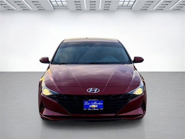 2023 Hyundai Elantra SEL photo 2