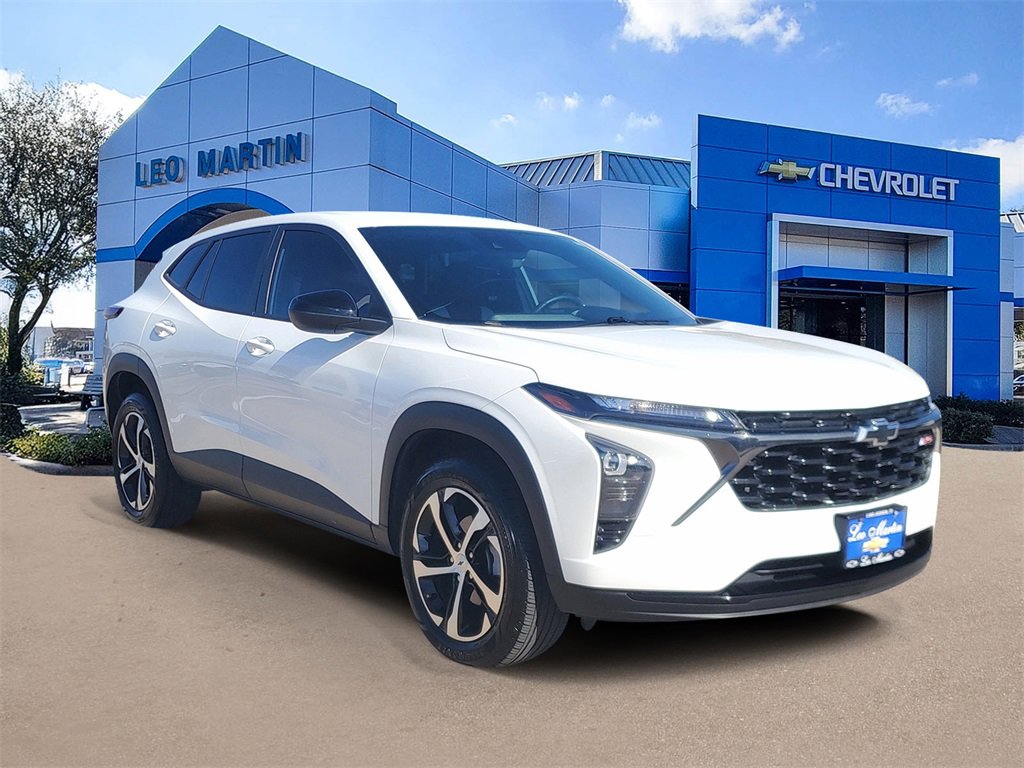 Used 2024 Chevrolet Trax RS with VIN KL77LGE26RC113176 for sale in Lake Jackson, TX