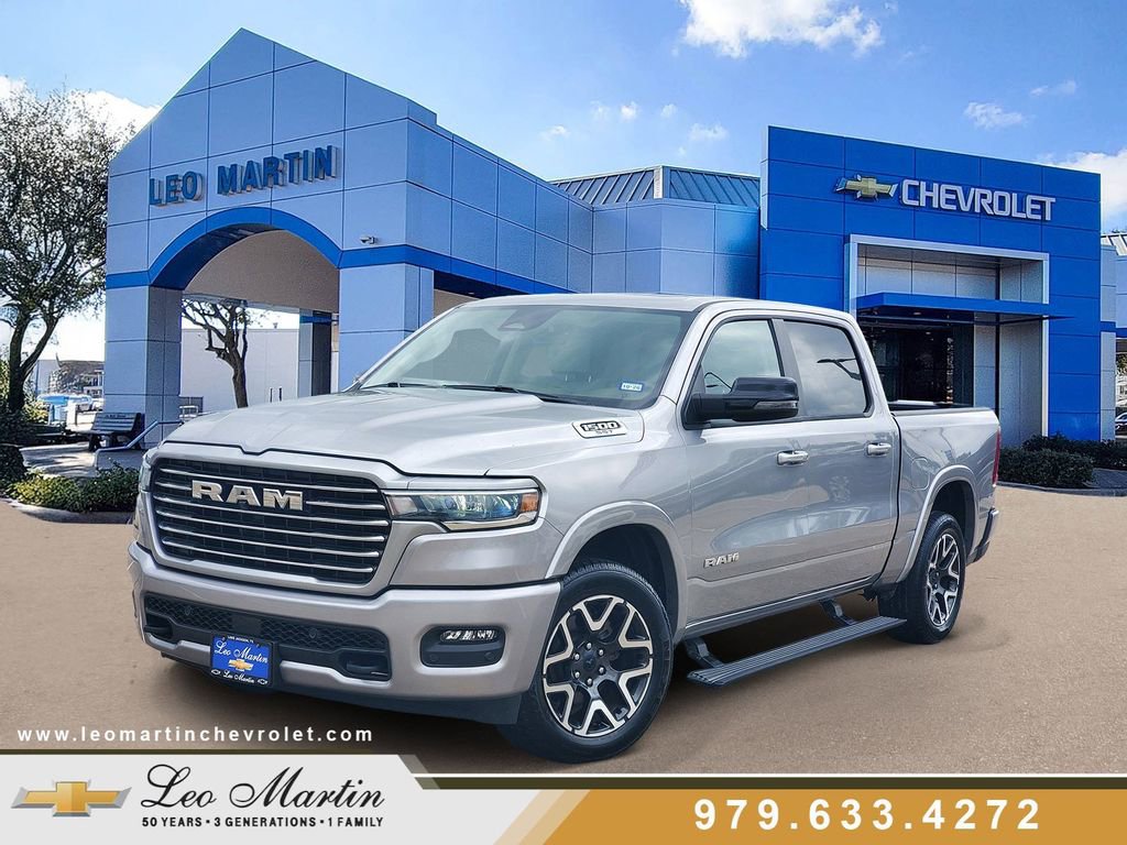 2025 RAM 1500 Laramie 4x4 Crew Cab 5'7's photo