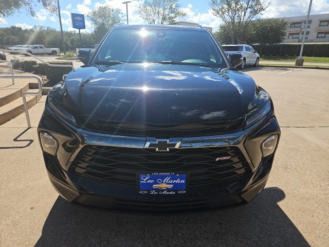 2025 Chevrolet Blazer RS photo 2