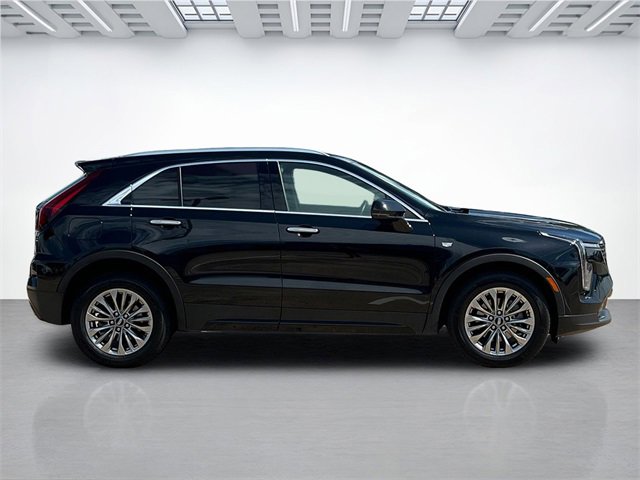 2024 Cadillac XT4 Premium Luxury photo 4