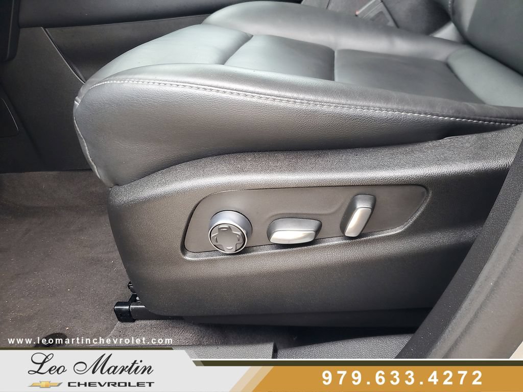 2025 Cadillac XT4 Premium Luxury - Photo 14