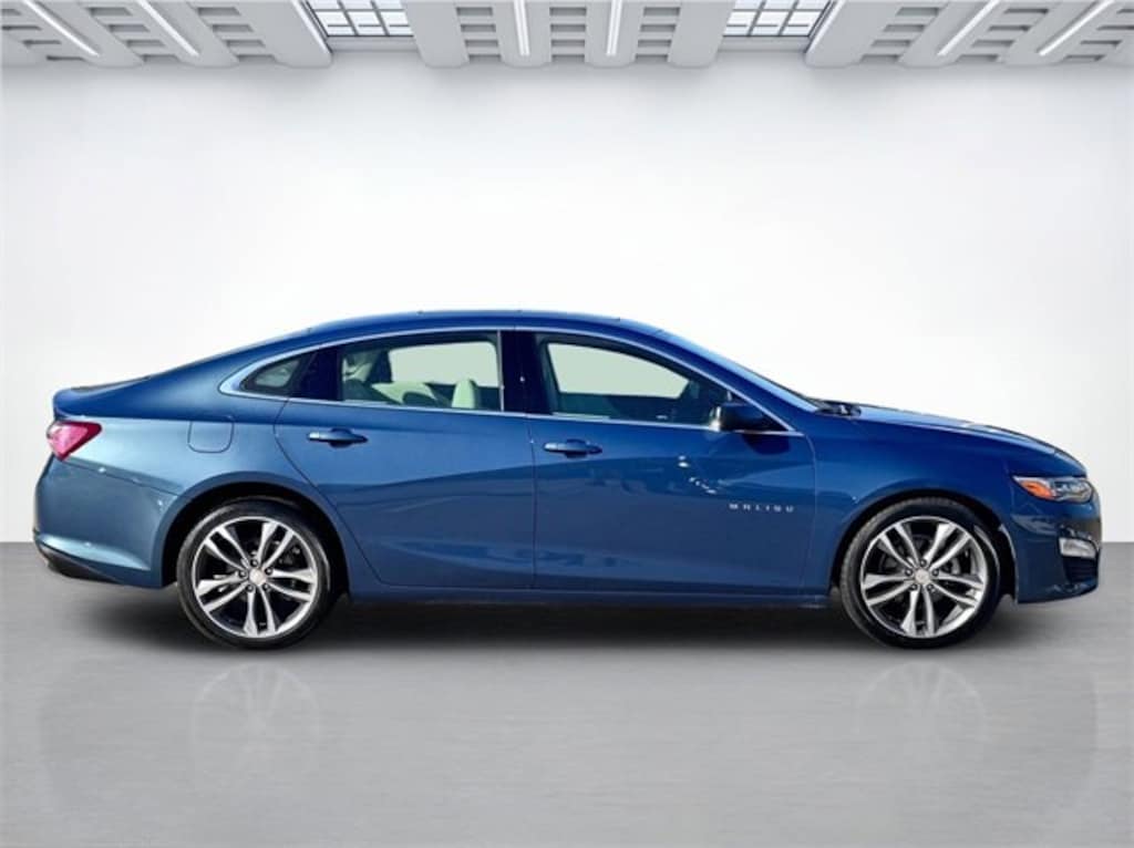 Used 2024 Chevrolet Malibu 2LT Car