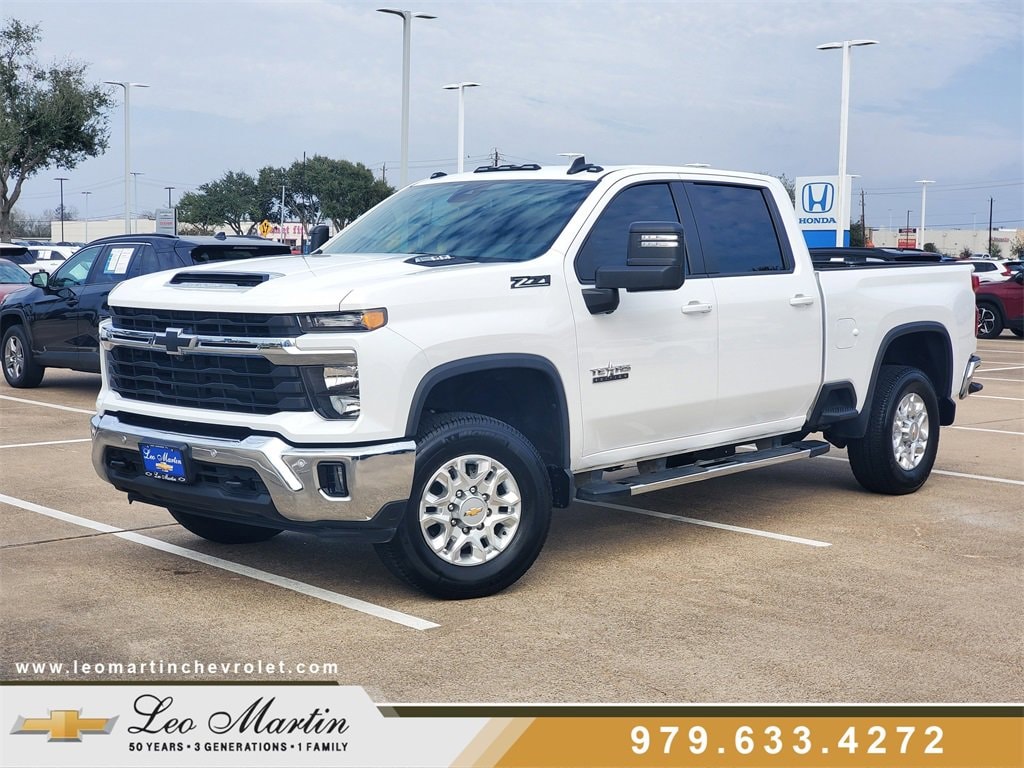 2025 Chevrolet Silverado 2500HD LT's photo
