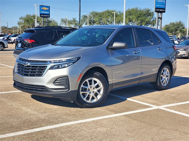 2023 Chevrolet Equinox LS's photo