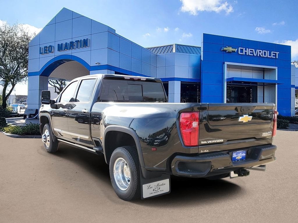 New 2025 Chevrolet Silverado 3500 HD High Country DRW Truck