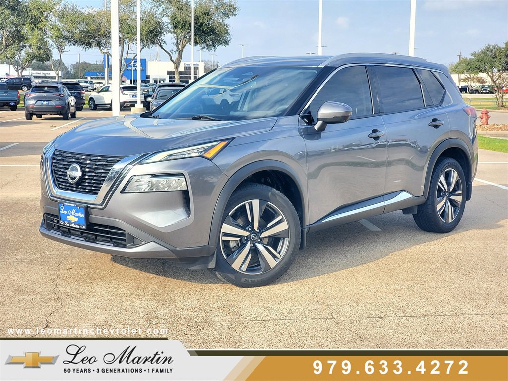 2023 Nissan Rogue SL's photo