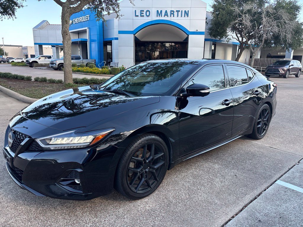 2023 Nissan Maxima SR