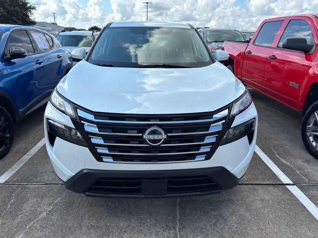 Used 2025 Nissan Rogue SV with VIN 5N1BT3BB8SC771450 for sale in Lake Jackson, TX
