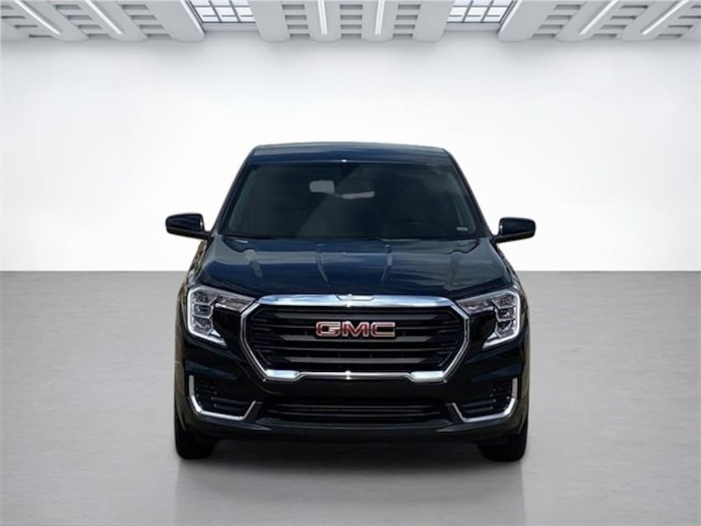 Used 2024 GMC Terrain SLE SUV