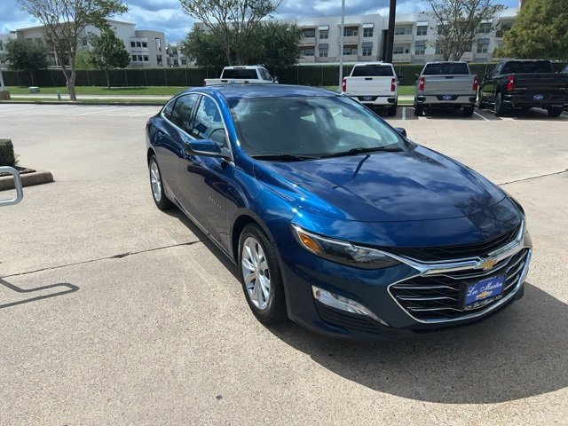 2019 Chevrolet Malibu 1LT photo 3