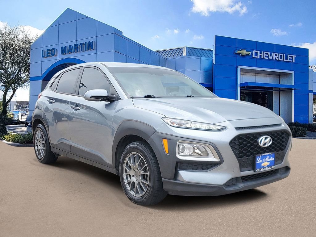 Used 2020 Hyundai Kona SE with VIN KM8K12AA5LU572179 for sale in Lake Jackson, TX