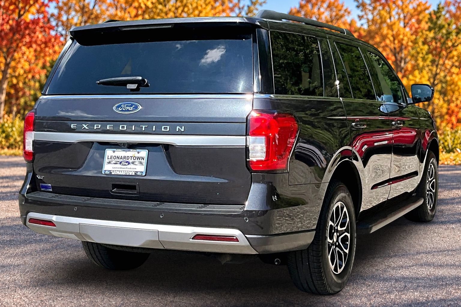 Certified 2024 Ford Expedition XLT HIGH PACKAGE XLT 4x4