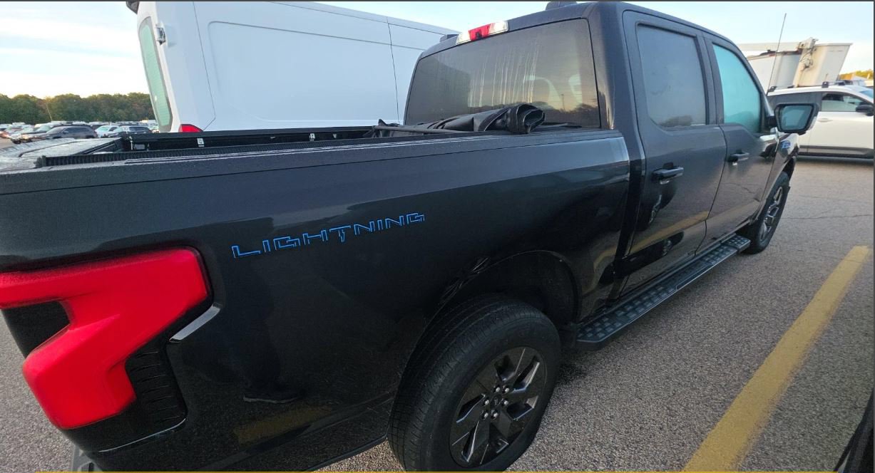 Used 2024 Ford F-150 Lightning Flash Flash 4WD SuperCrew 5.5 Box