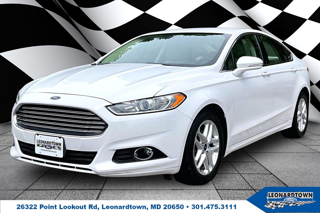 Used 2016 Ford Fusion SE Sedan
